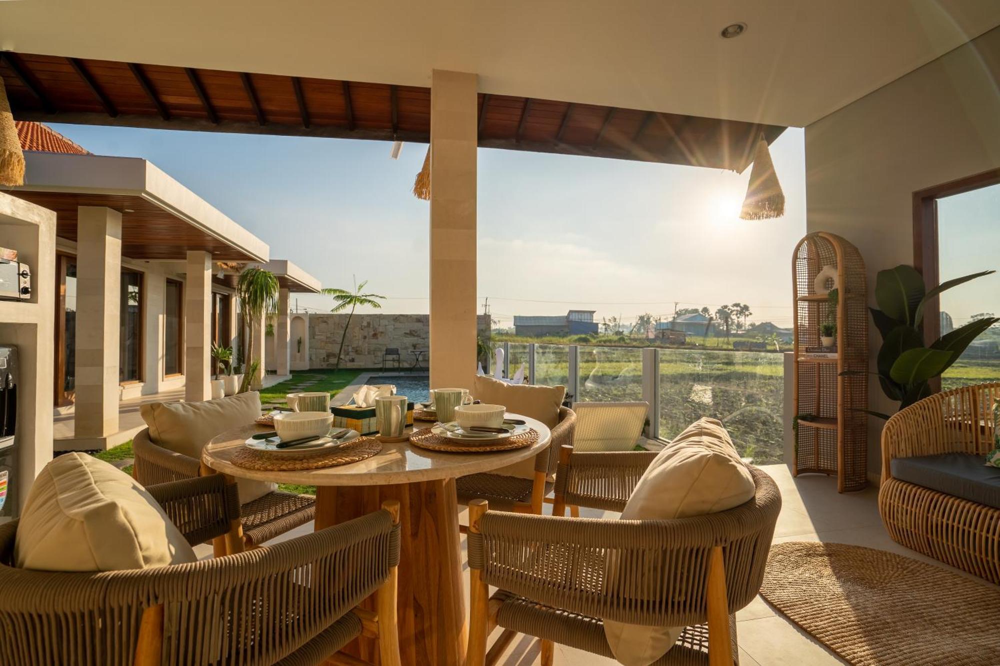 Kome - Private 2br With Pool Villa Canggu (Bali)