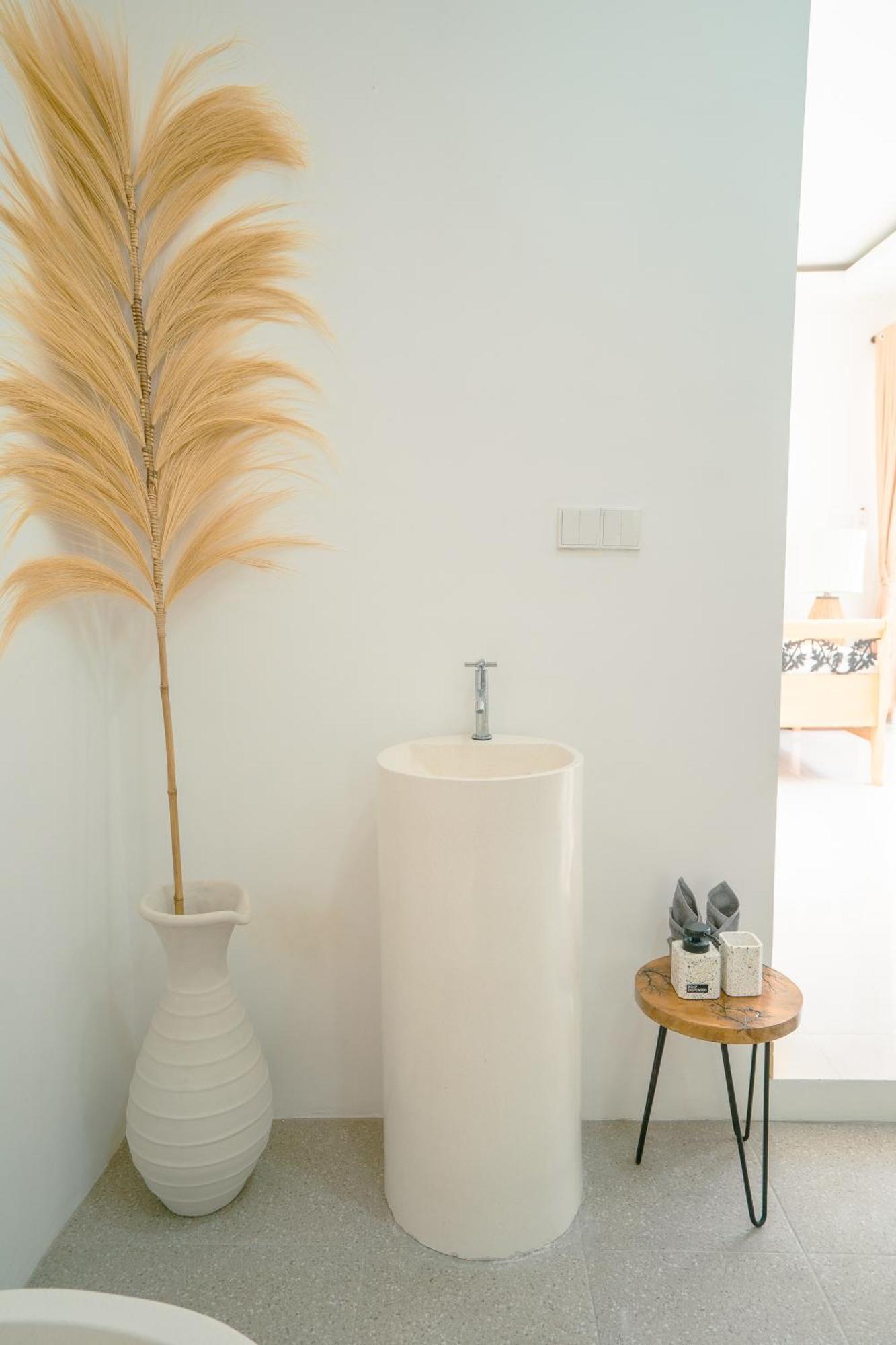 Villa Kome - Private 2br With Pool